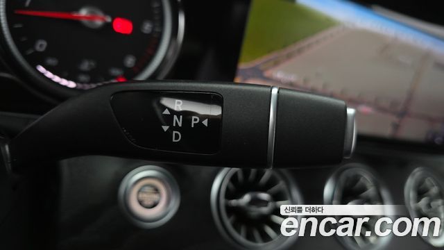 Mercedes-Benz E-Class 2018 — photo 12