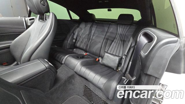 Mercedes-Benz E-Class 2018 — photo 18