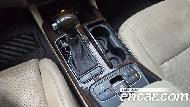 Kia K7 2015 — photo 12