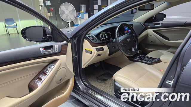 Kia K7 2015 — photo 13