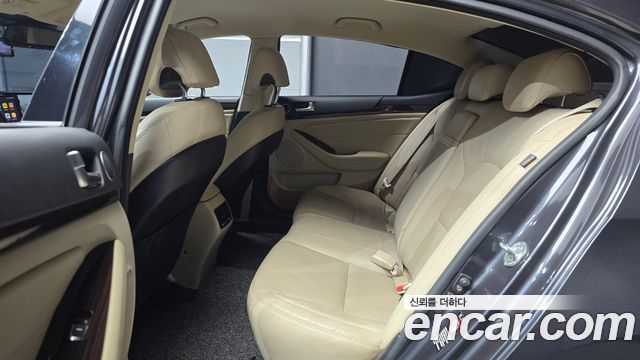 Kia K7 2015 — photo 18