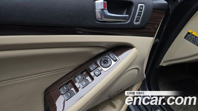 Kia K7 2015 — photo 27