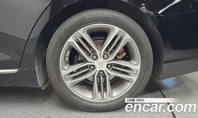 Hyundai Grandeur 2019 — photo 35