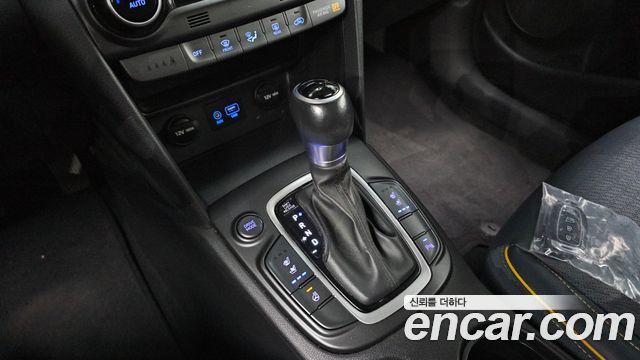 Hyundai Kona 2018 — photo 12