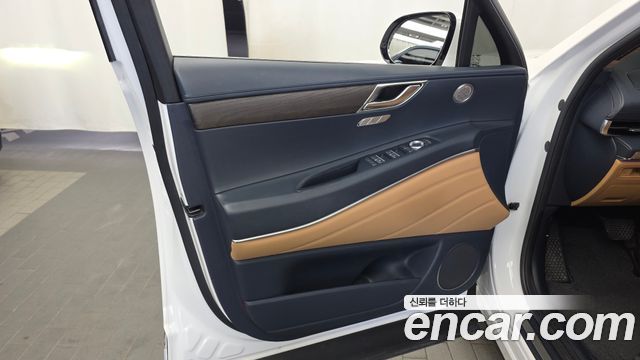 Genesis GV80 2022 — photo 14
