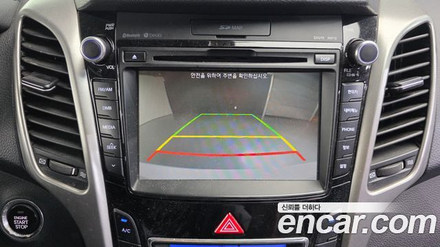 Hyundai i30 2015 — photo 15