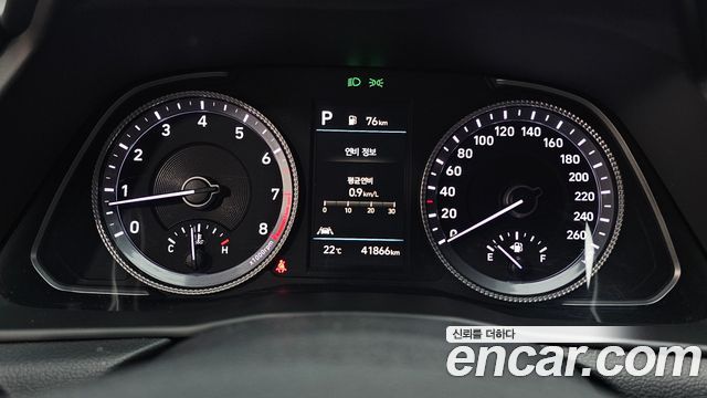 Hyundai Sonata 2022 — photo 11
