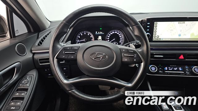 Hyundai Sonata 2022 — photo 19