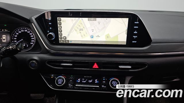 Hyundai Sonata 2022 — photo 20