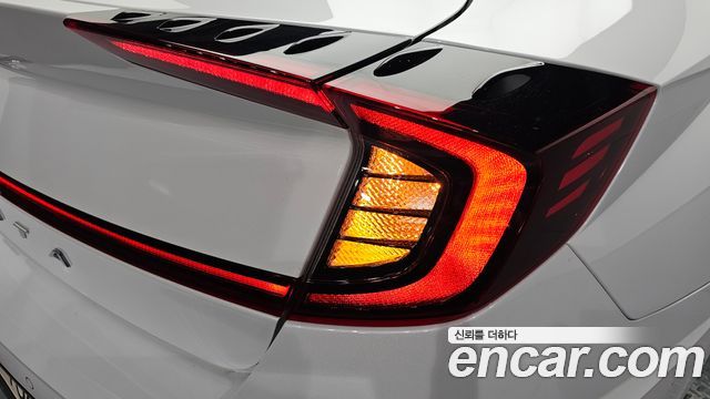 Hyundai Sonata 2022 — photo 9