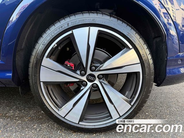 Audi Q5 2025 — photo 5