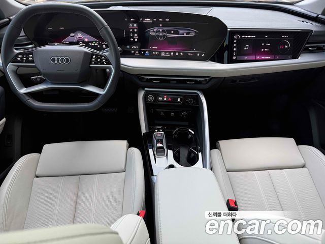 Audi Q5 2025 — photo 10