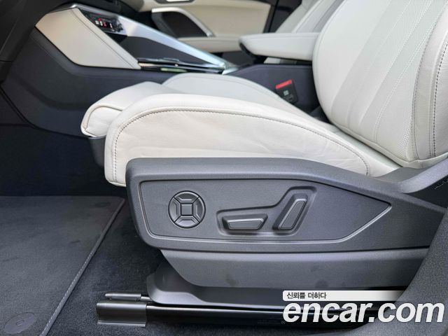 Audi Q5 2025 — photo 13