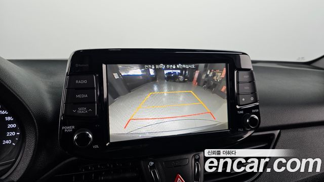 Hyundai i30 2018 — photo 21