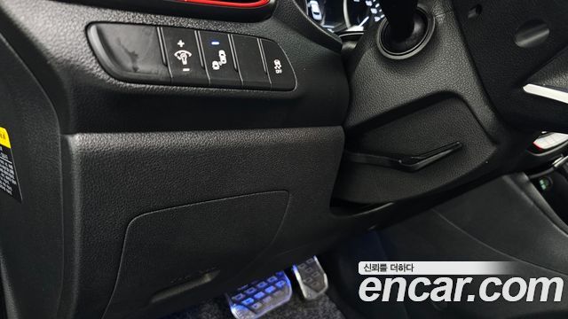 Hyundai i30 2018 — photo 27