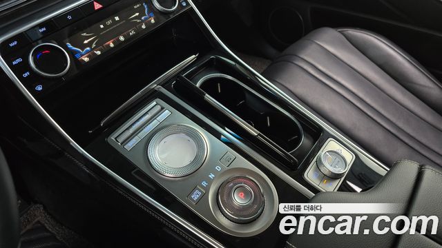 Genesis GV80 2021 — photo 12