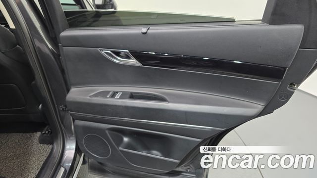 Genesis GV80 2021 — photo 15