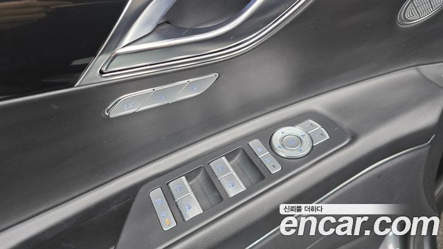 Genesis GV80 2021 — photo 29