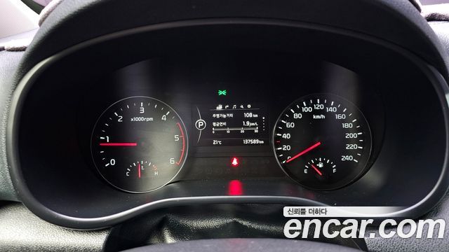 Kia Sportage 2016 — photo 11