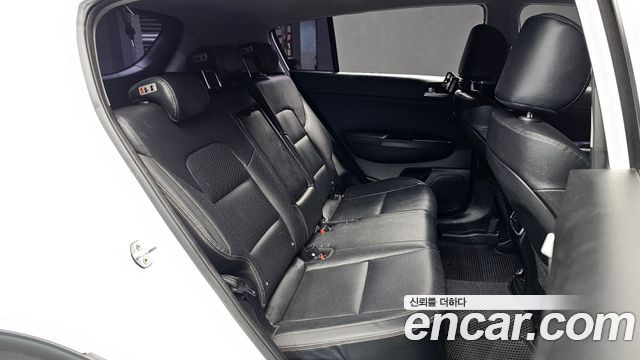 Kia Sportage 2016 — photo 18