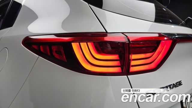 Kia Sportage 2016 — photo 9
