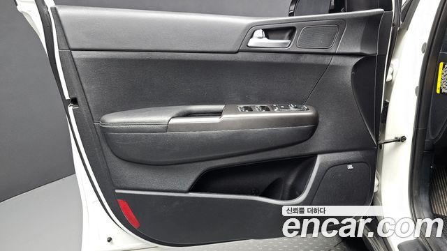 Kia Sportage 2016 — photo 14