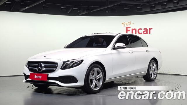 Mercedes-Benz E-Class 2017 — photo 1