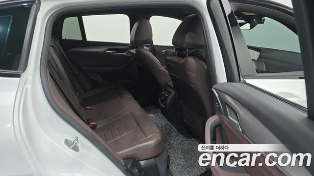 BMW X4 2020 — photo 17