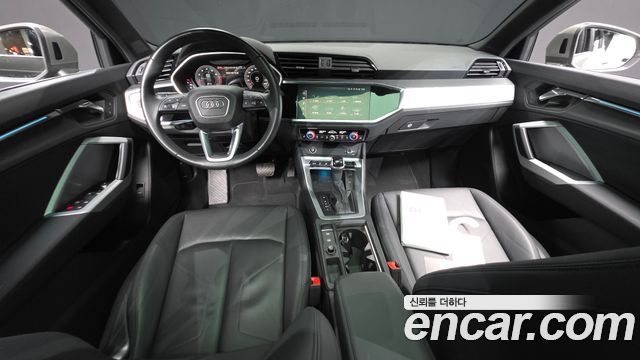 Audi Q3 2023 — photo 10