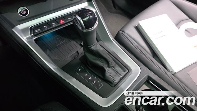 Audi Q3 2023 — photo 12