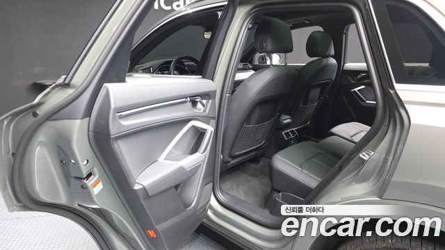 Audi Q3 2023 — photo 18
