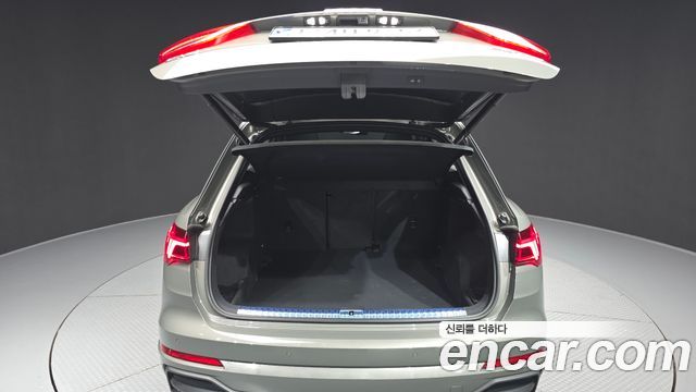 Audi Q3 2023 — photo 26