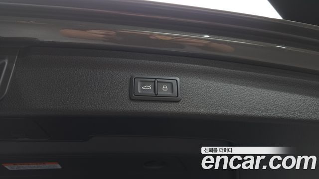 Audi Q3 2023 — photo 27