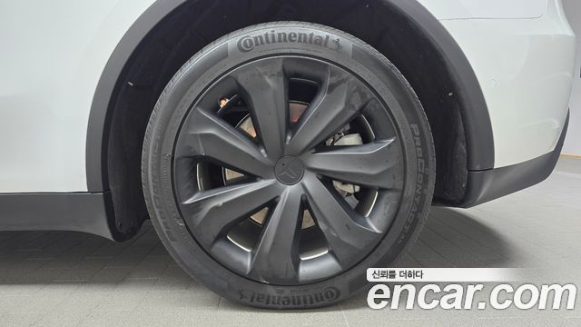 Tesla Model Y 2022 — photo 7