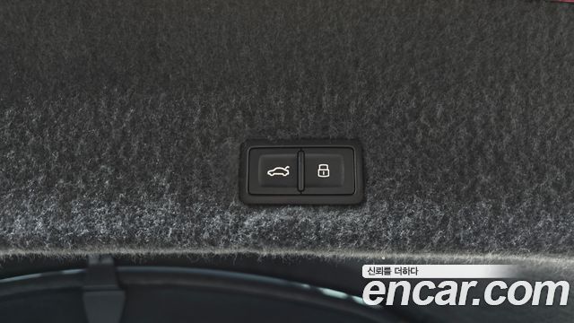 Lamborghini Urus 2022 — photo 22