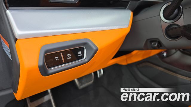 Lamborghini Urus 2022 — photo 27