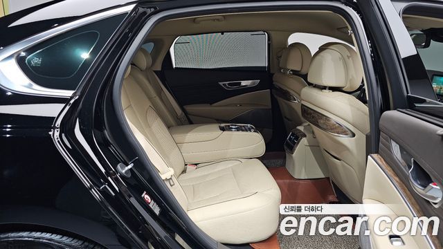 Kia K9 2019 — photo 17