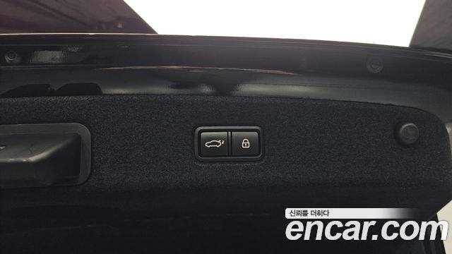 Kia K9 2019 — photo 27