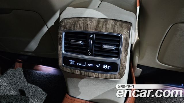 Kia K9 2019 — photo 28