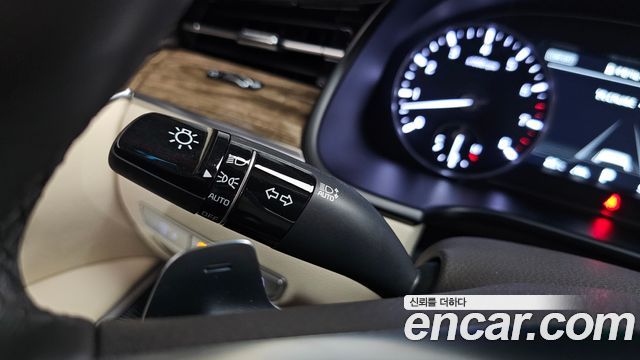 Kia K9 2019 — photo 40