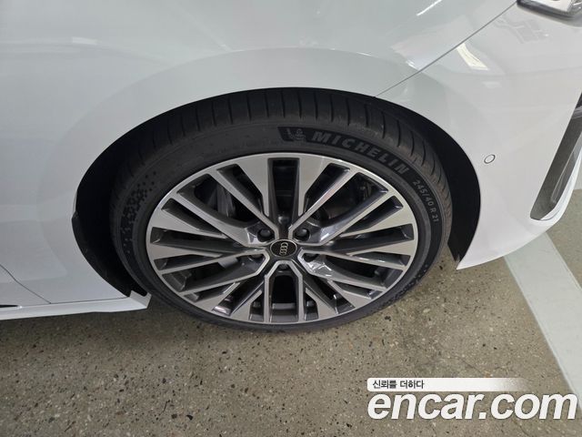 Audi A6 e-Tron 2025 — photo 5