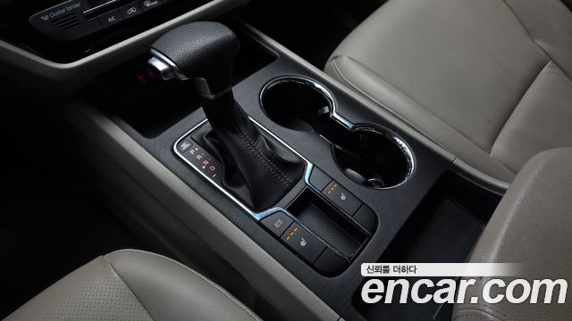 Kia Canival 2019 — photo 12
