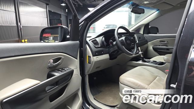 Kia Canival 2019 — photo 13