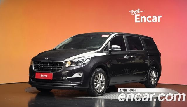 Kia Canival 2019 — photo 1