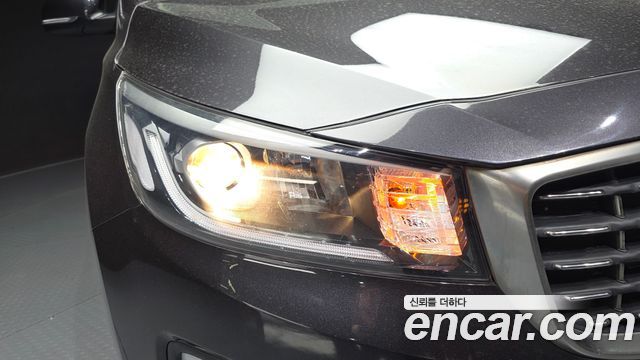 Kia Canival 2019 — photo 8
