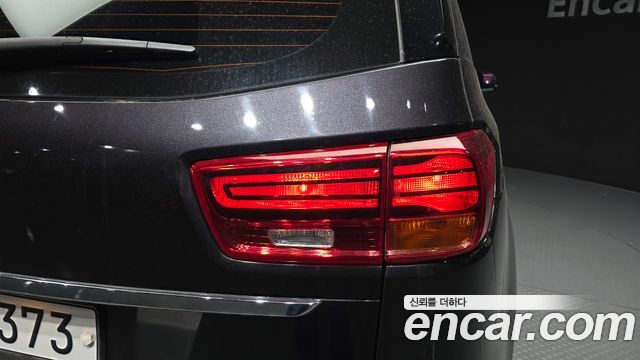 Kia Canival 2019 — photo 9