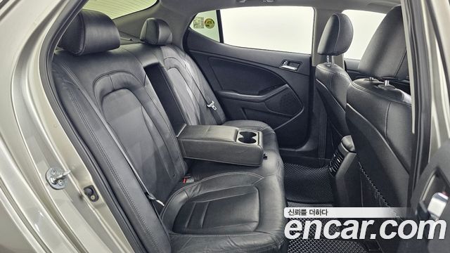 Kia K5 2012 — photo 12