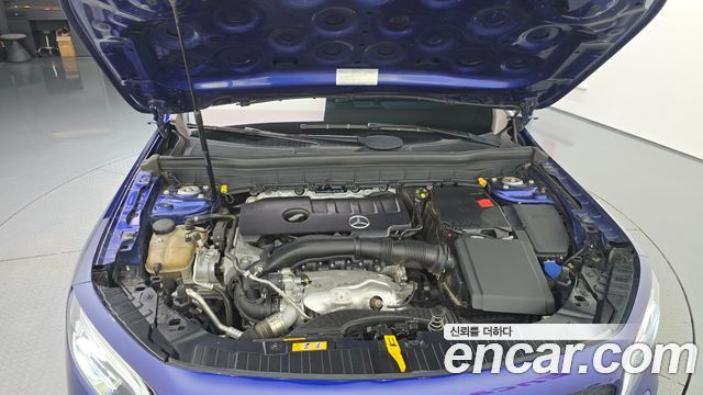 Mercedes-Benz GLB-Class 2020 — photo 6