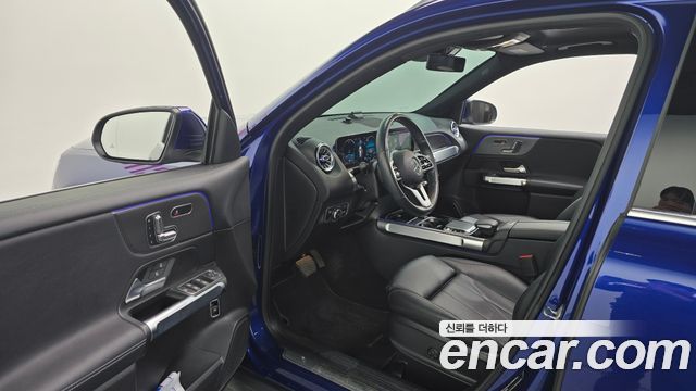 Mercedes-Benz GLB-Class 2020 — photo 13