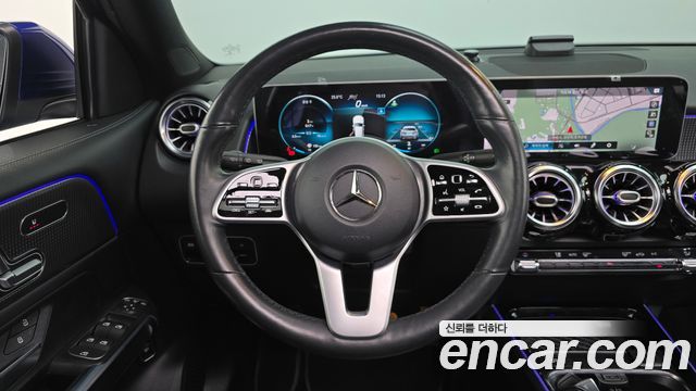 Mercedes-Benz GLB-Class 2020 — photo 21